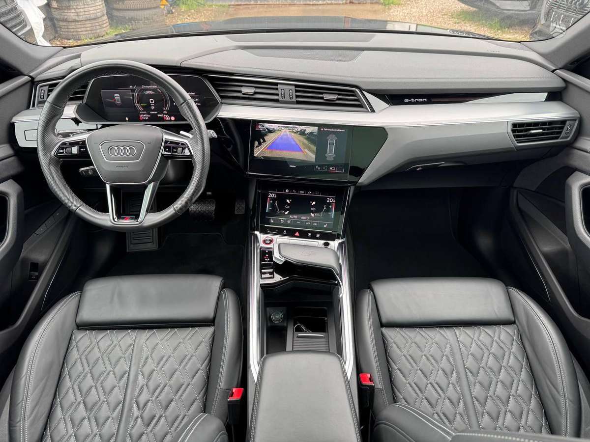 Audi e-tron S, Внедорожник / Кроссовер