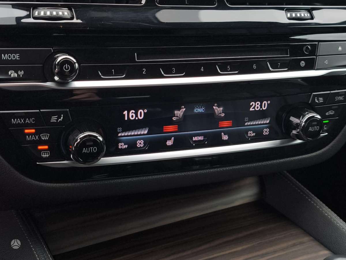 BMW 540, 3.0 l., universalas
