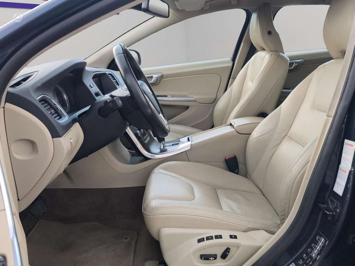 Volvo V60, 2.4 l., wagon