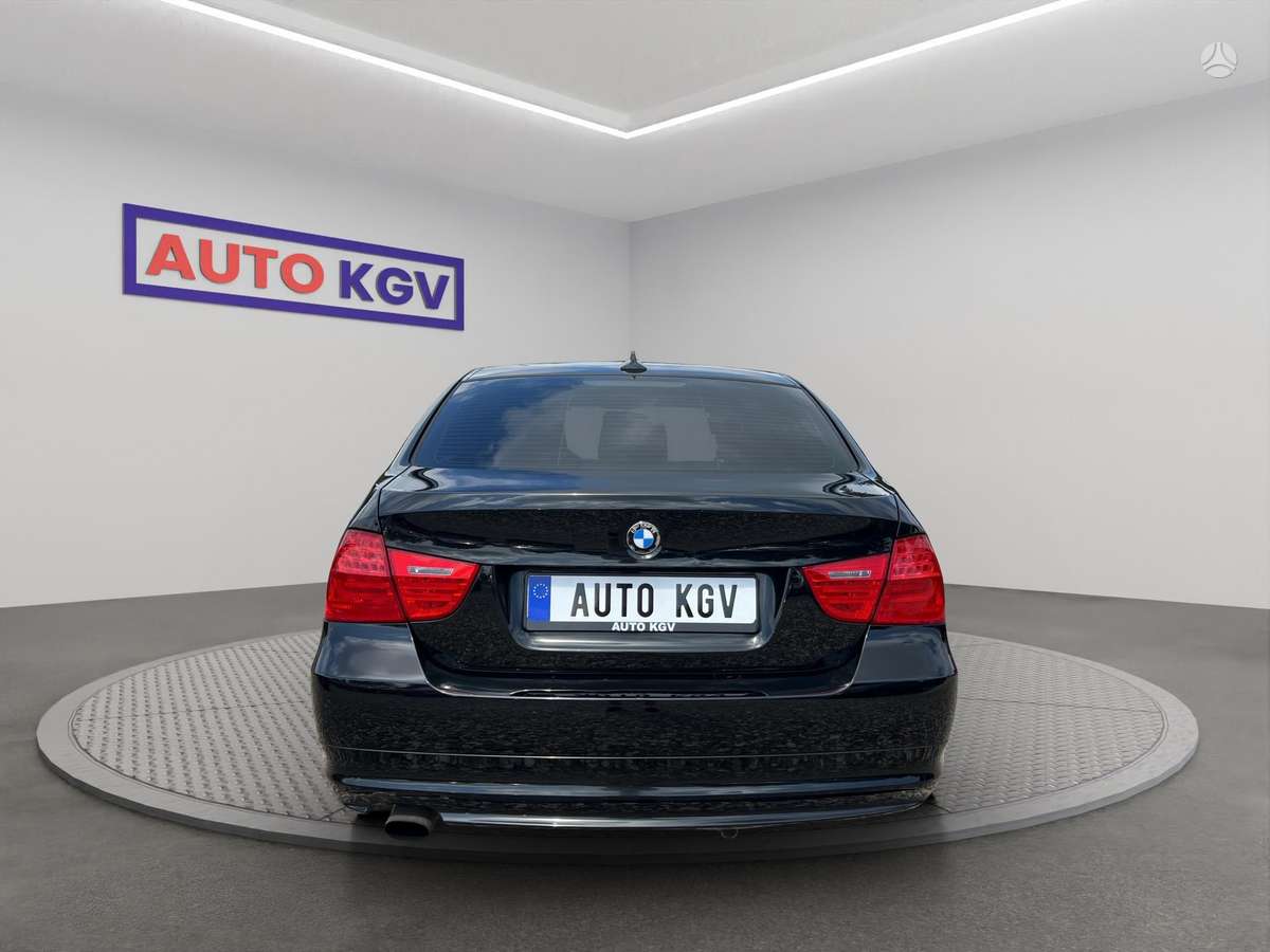 BMW 318, 2.0 l., Седан