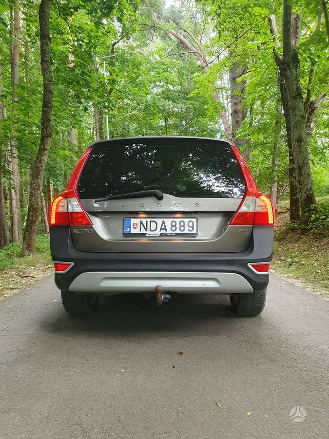 Volvo XC70, 2.4 l., wagon