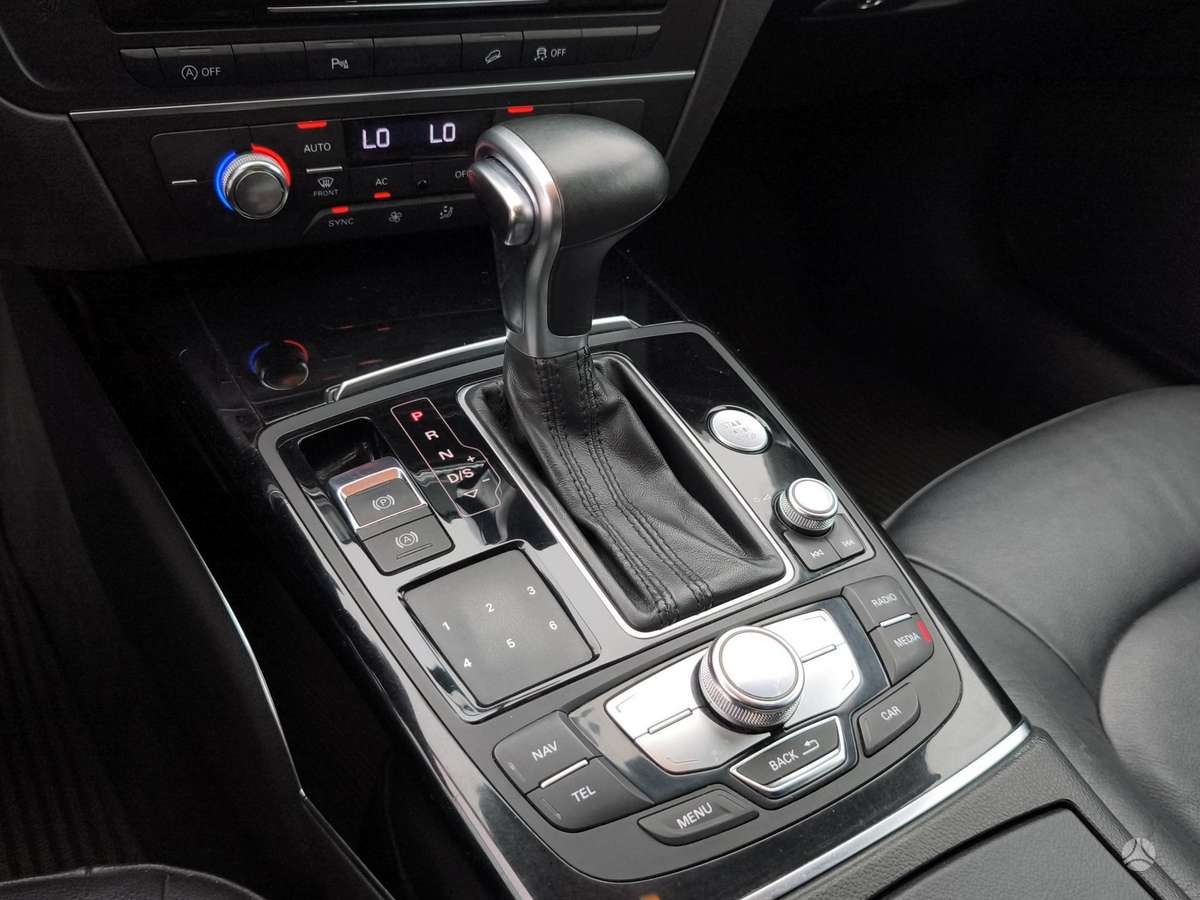 Audi A6 allroad, 3.0 l., Универсал