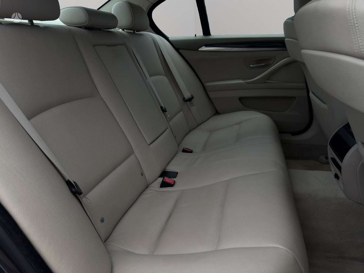 BMW 530, 3.0 l., Седан