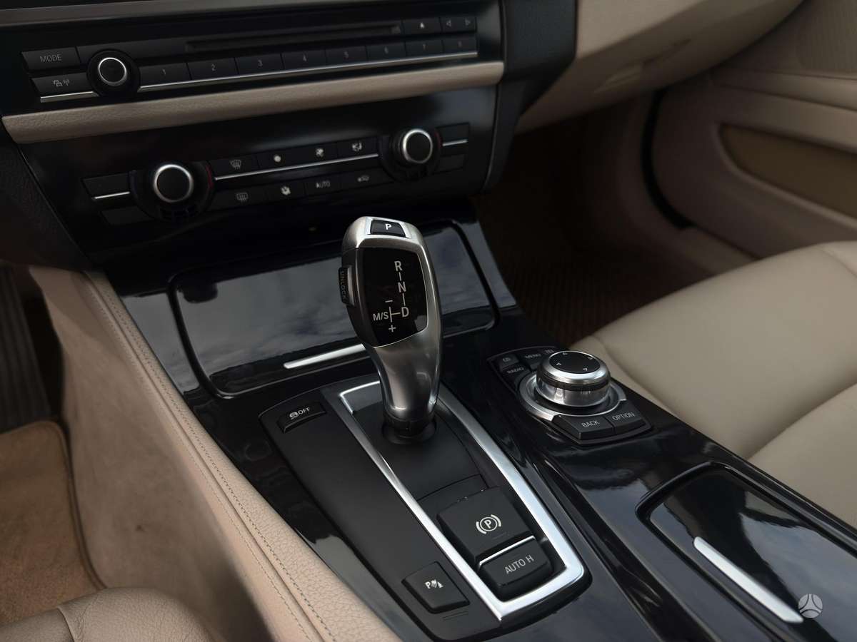 BMW 530, 3.0 l., Седан