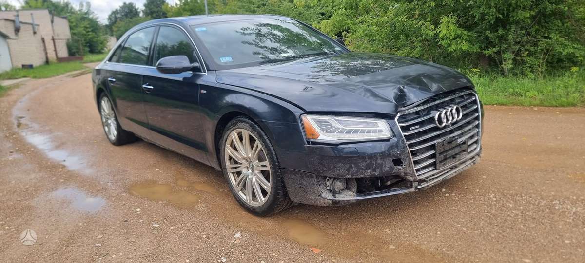 Audi A8, 4.0 l., Седан