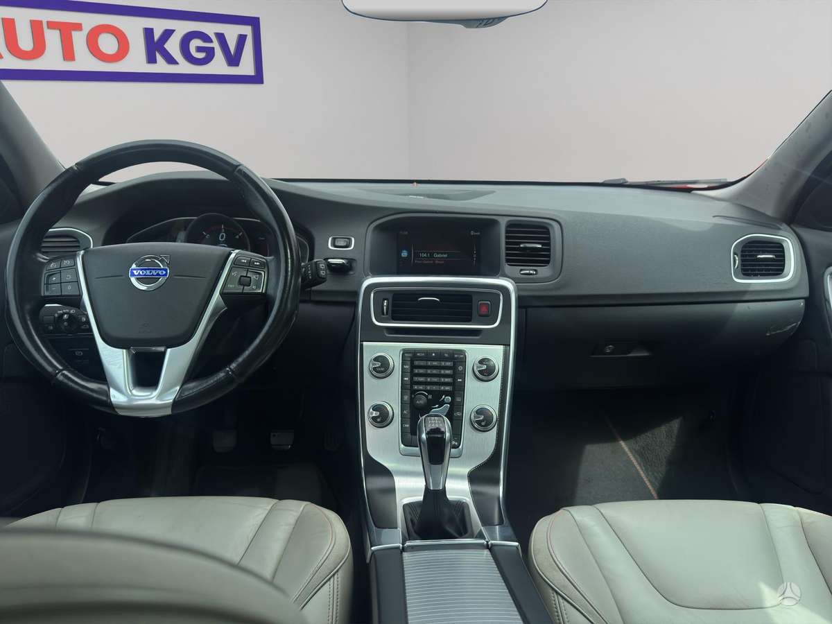 Volvo V60, 2.0 l., Универсал