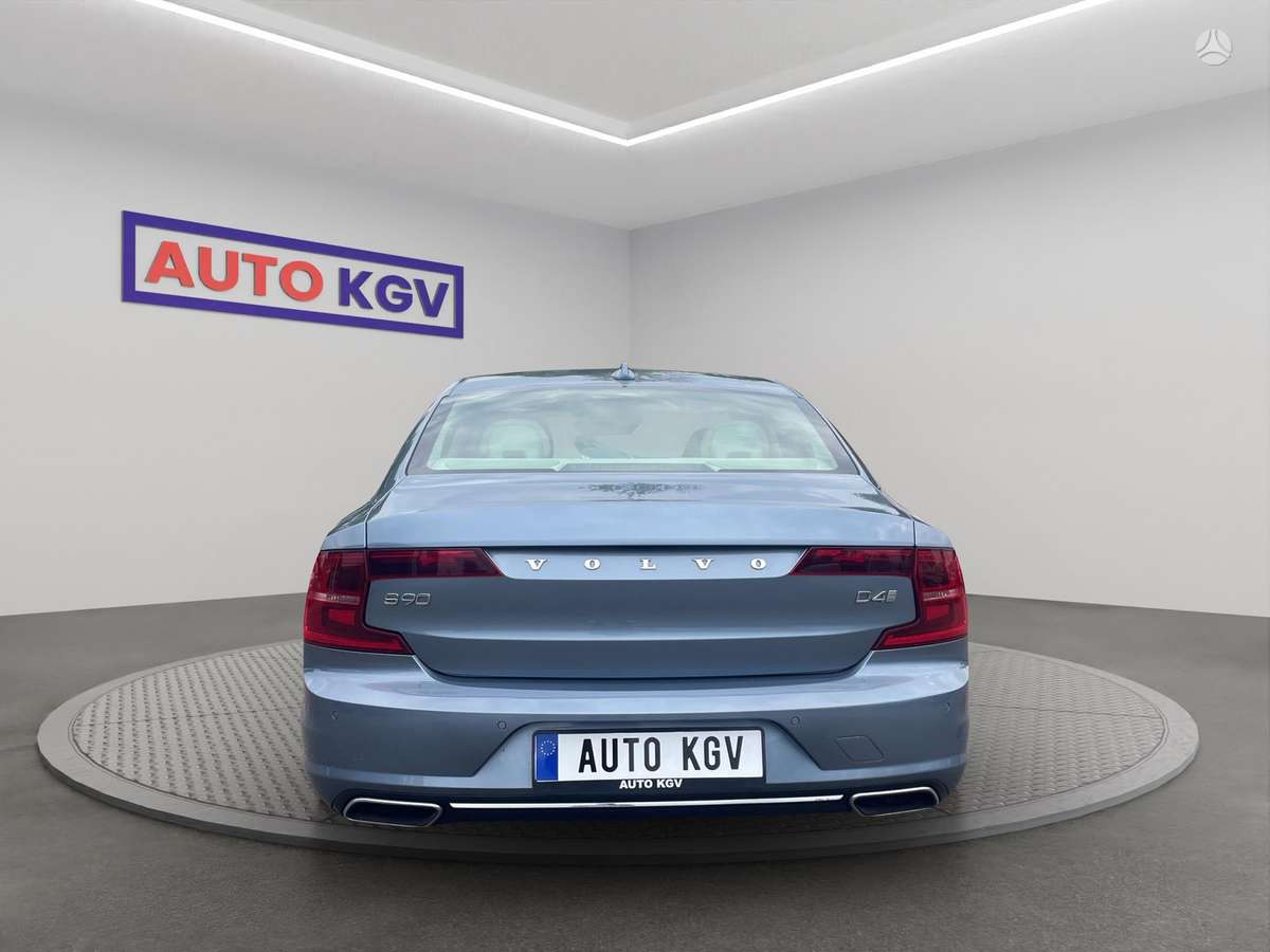 Volvo S90, 2.0 l., Седан