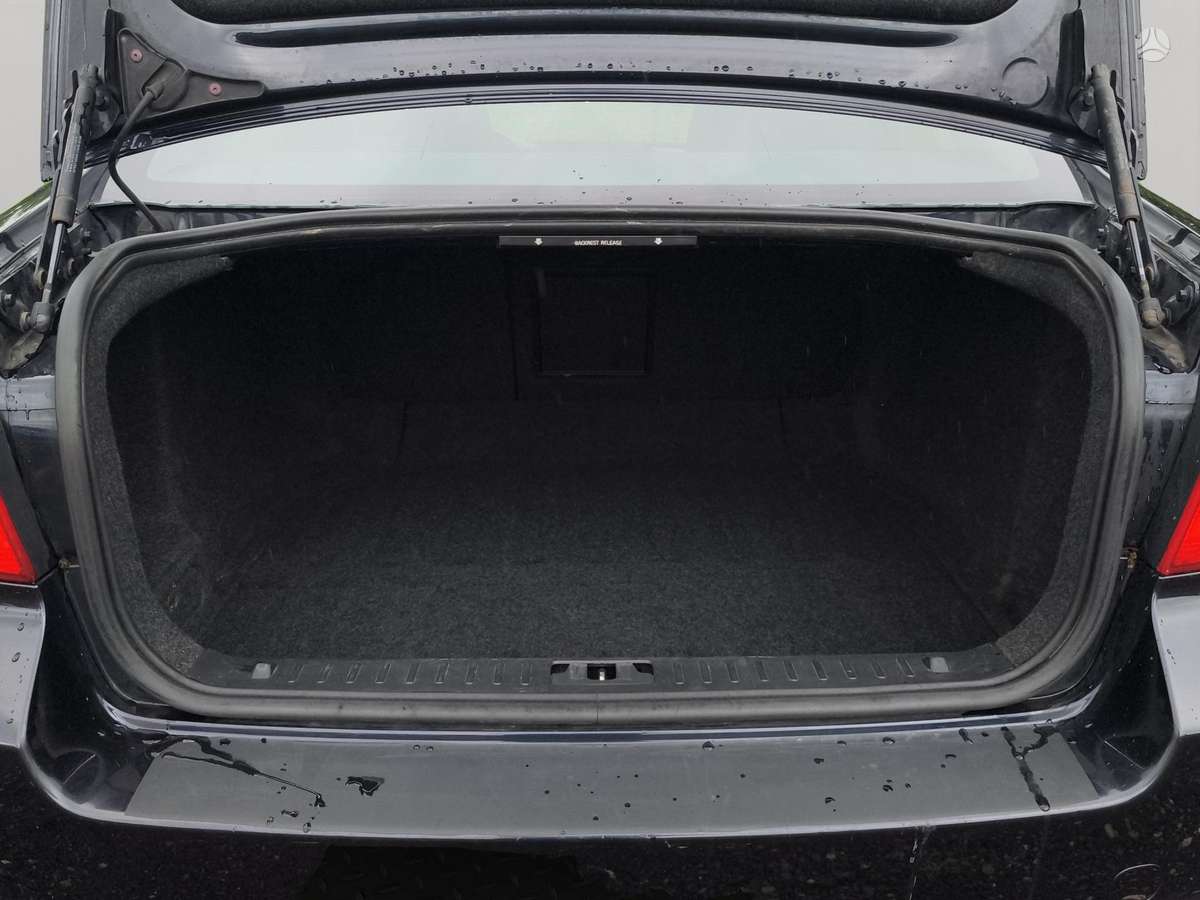 Volvo S80, 2.4 l., Седан