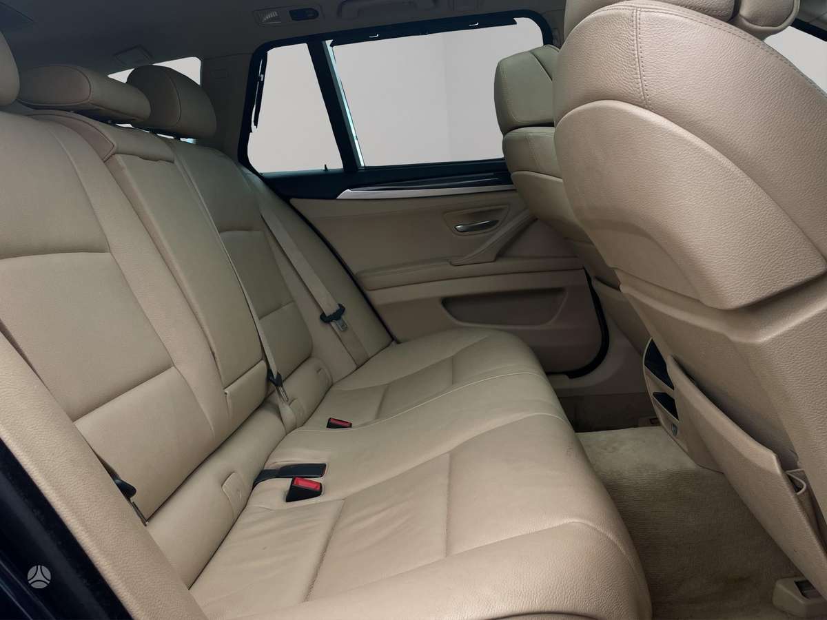 BMW 530, 3.0 l., wagon