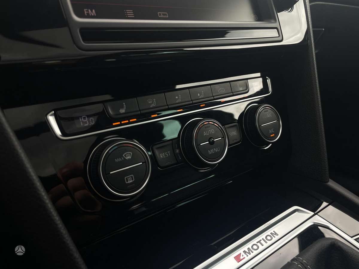 Volkswagen Passat, 2.0 l., Универсал