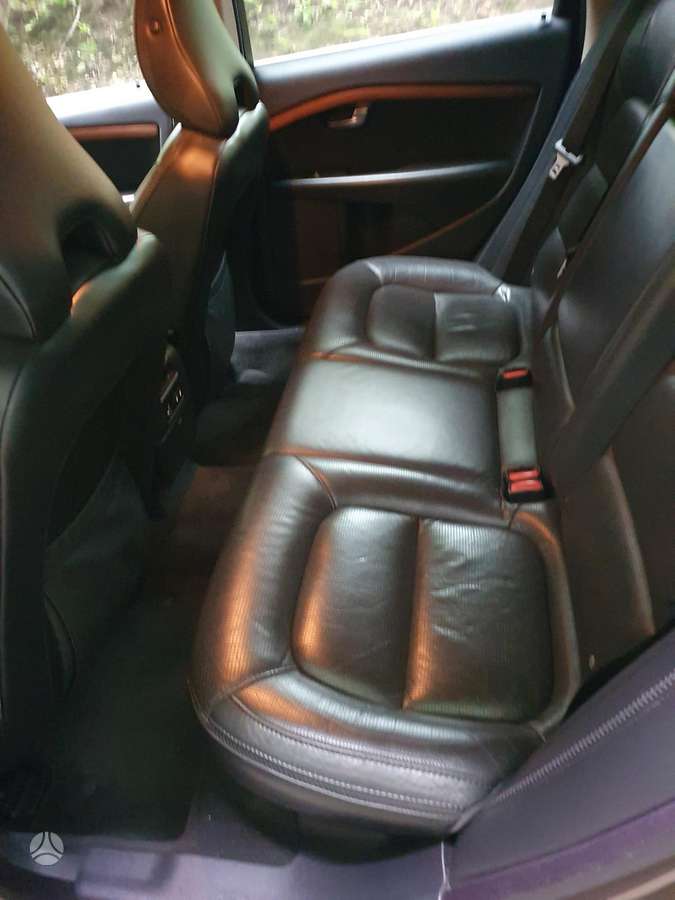 Volvo XC70, 2.4 l., wagon