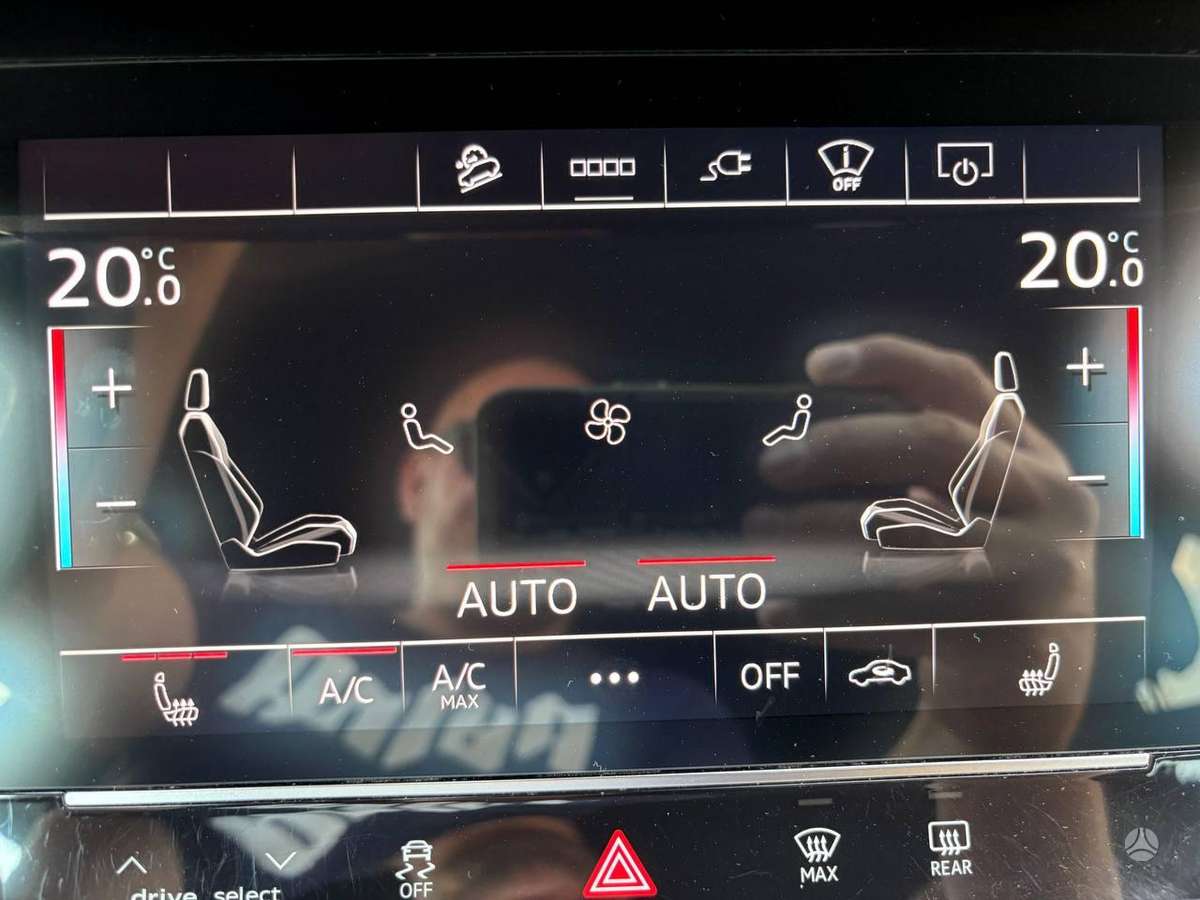 Audi e-tron S, Внедорожник / Кроссовер