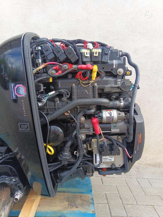 Mercury 100 EFI L, Четырехтактные подвесные