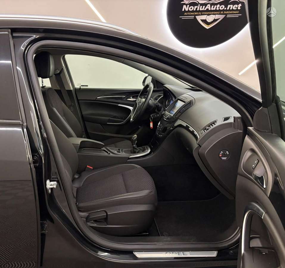 Opel Insignia, 1.6 l., Универсал