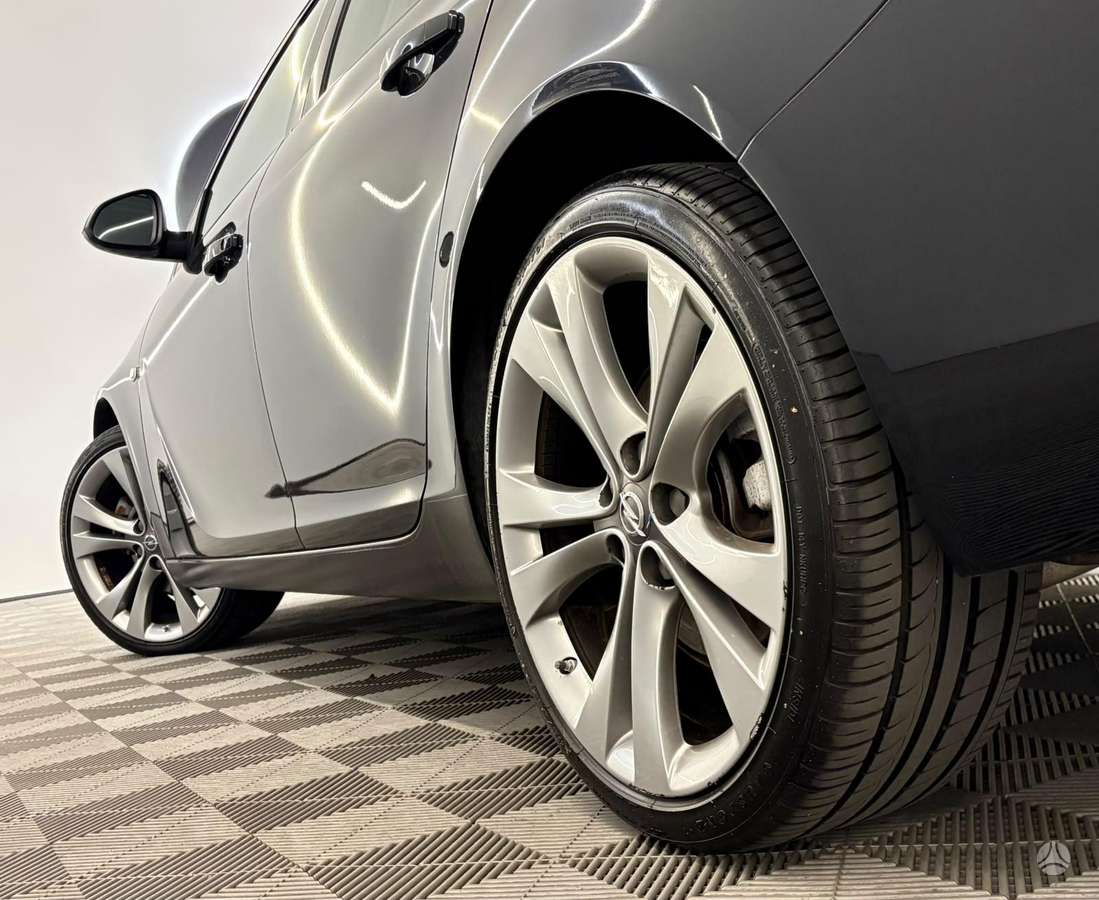 Opel Insignia, 1.6 l., Универсал