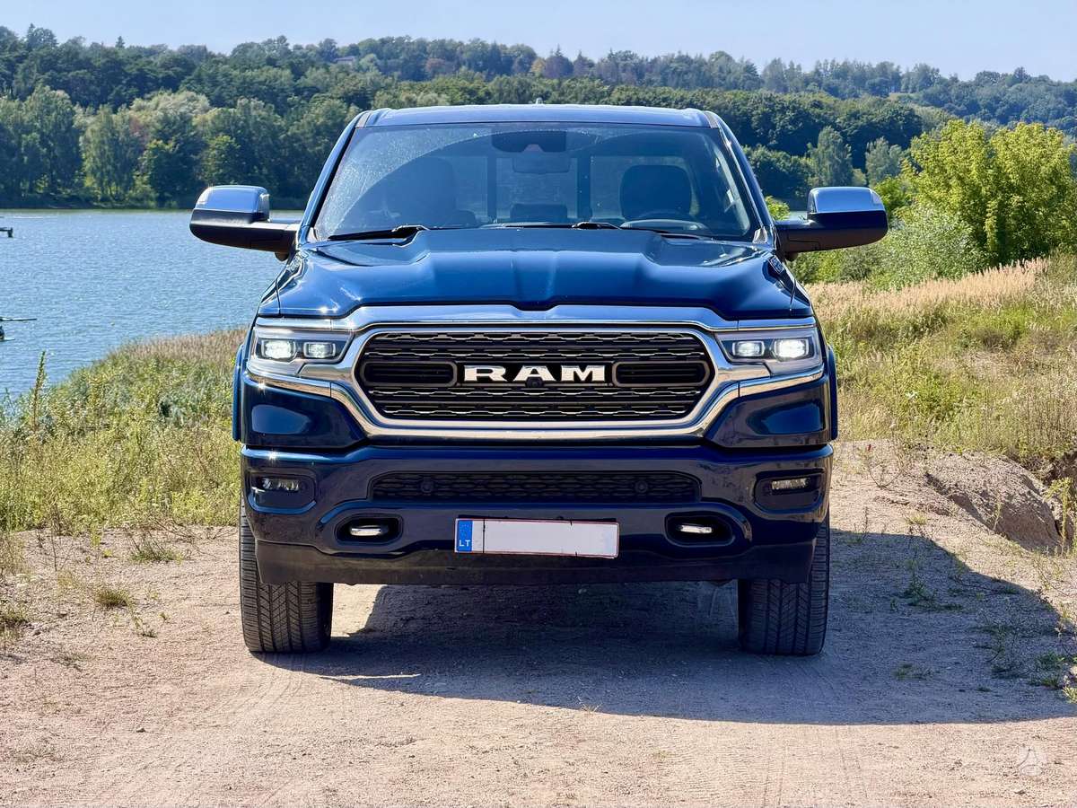 Dodge Ram, 5.7 l., off-road / crossover