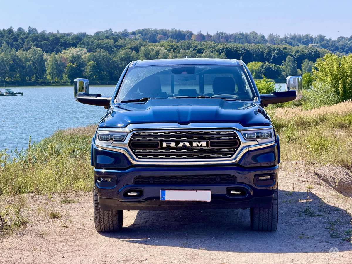 Dodge Ram, 5.7 l., off-road / crossover