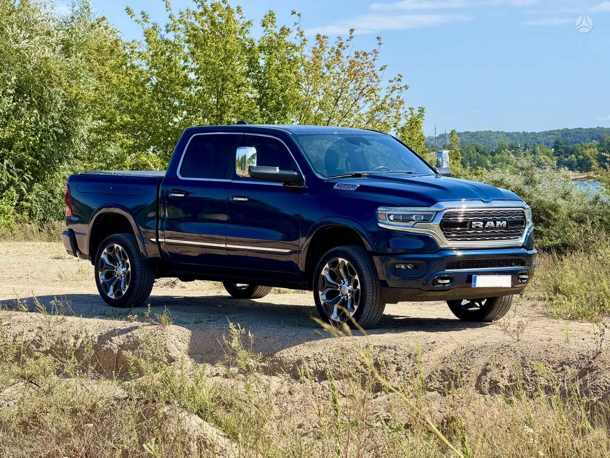Dodge Ram, 5.7 l., off-road / crossover