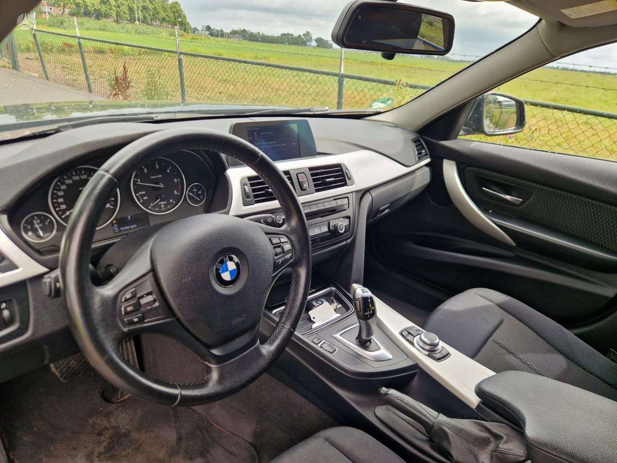 BMW 320, 2.0 l., Универсал