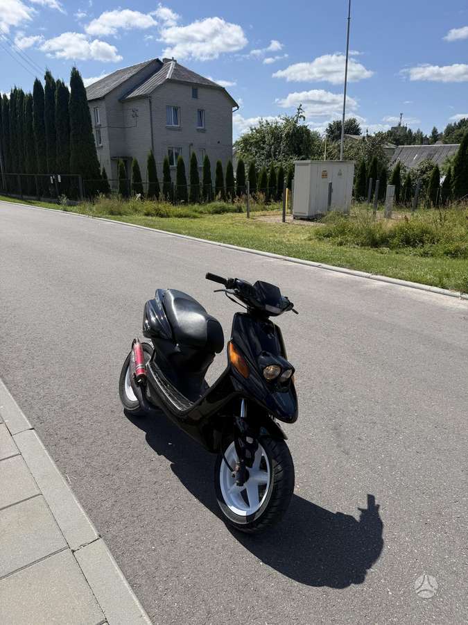 Yamaha Booster 49cc, scooters / mopeds