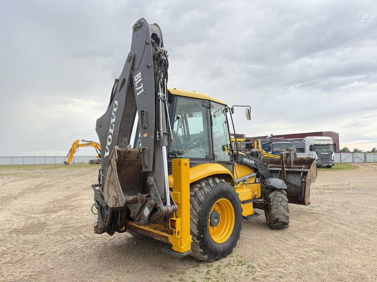 Volvo BL 71, excavator loader