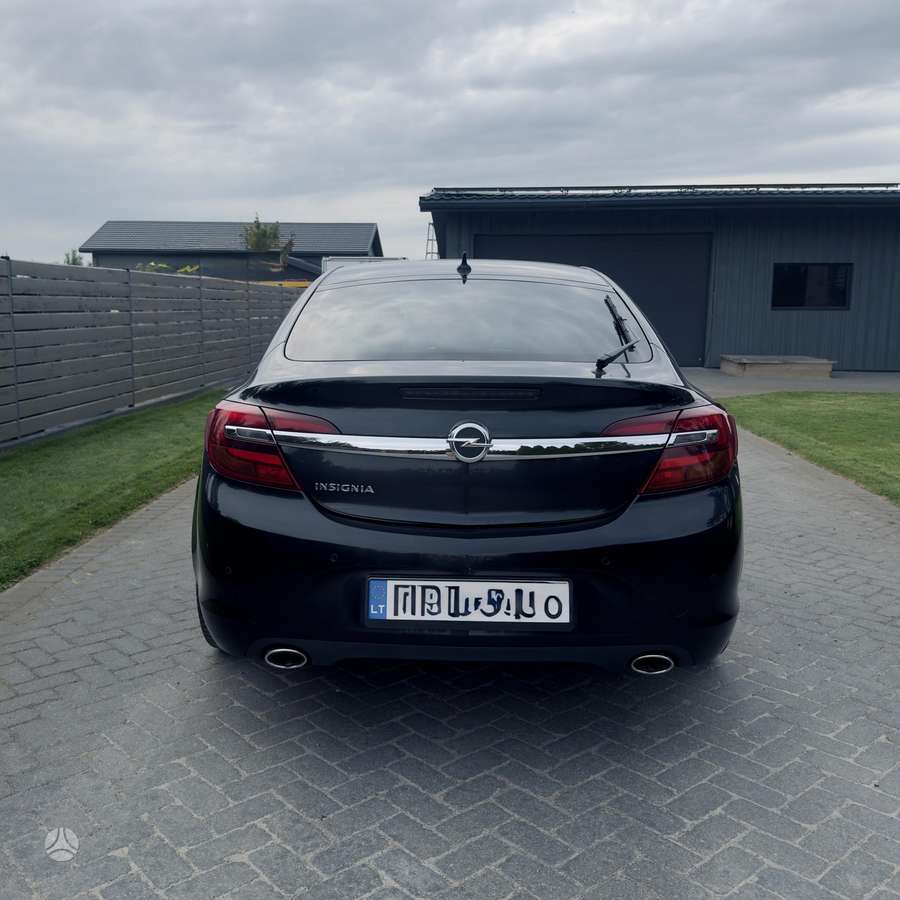 Opel Insignia, 2.0 l., Хэтчбек
