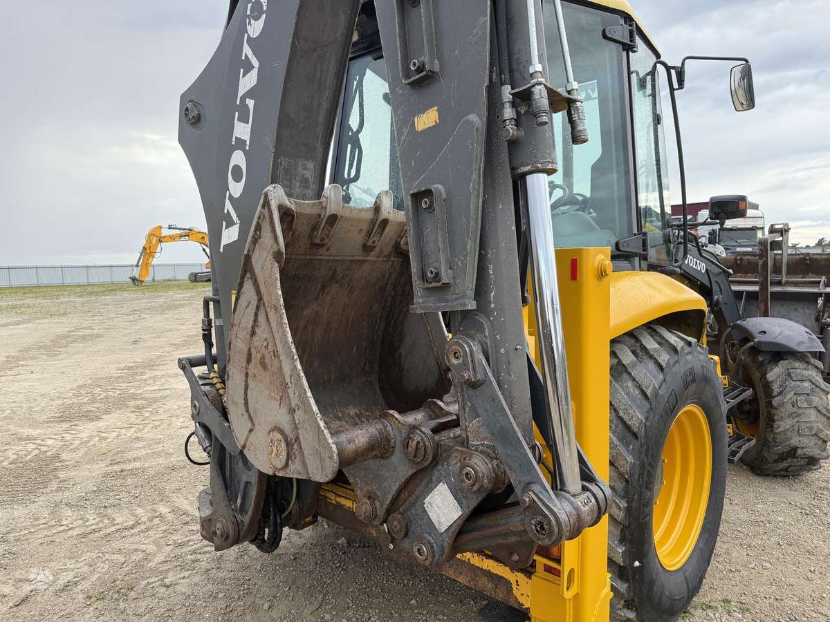 Volvo BL 71, excavator loader