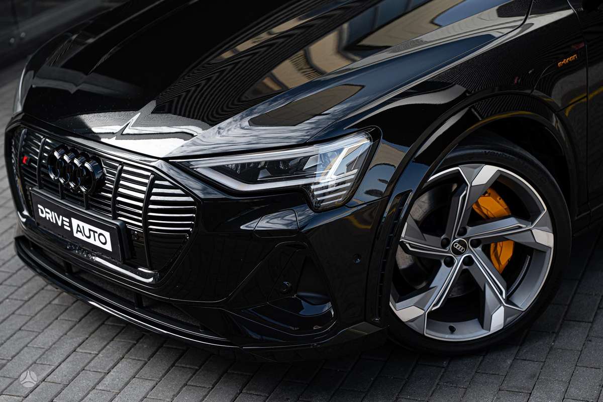 Audi e-tron S, visureigis / krosoveris
