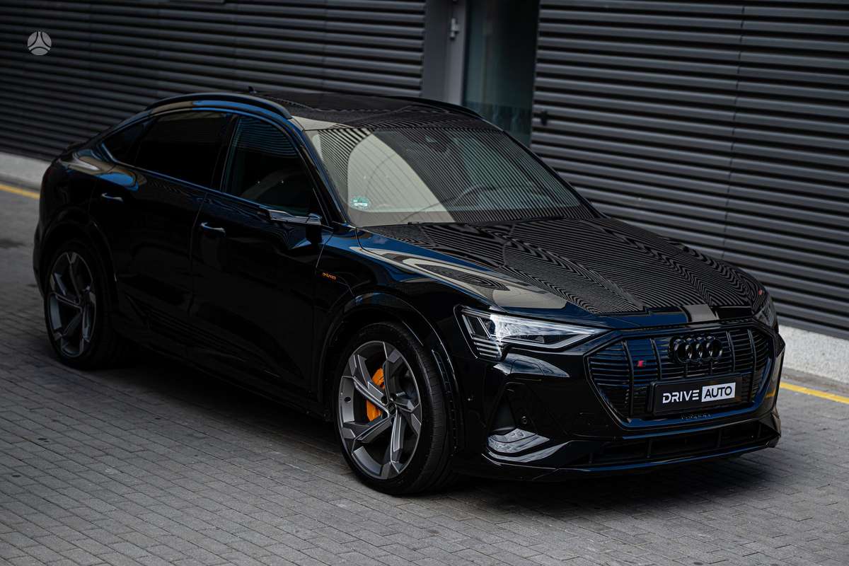 Audi e-tron S, visureigis / krosoveris