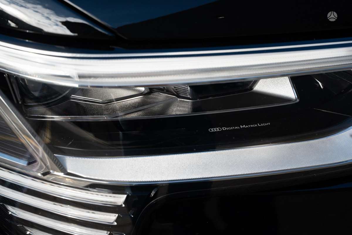 Audi e-tron S, visureigis / krosoveris