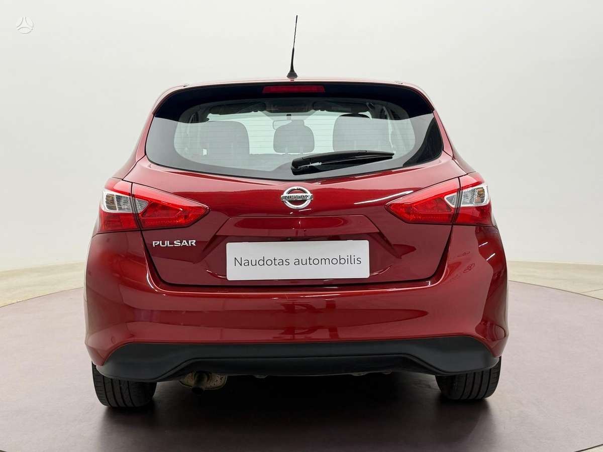 Nissan Pulsar, 1.2 l., hatchback