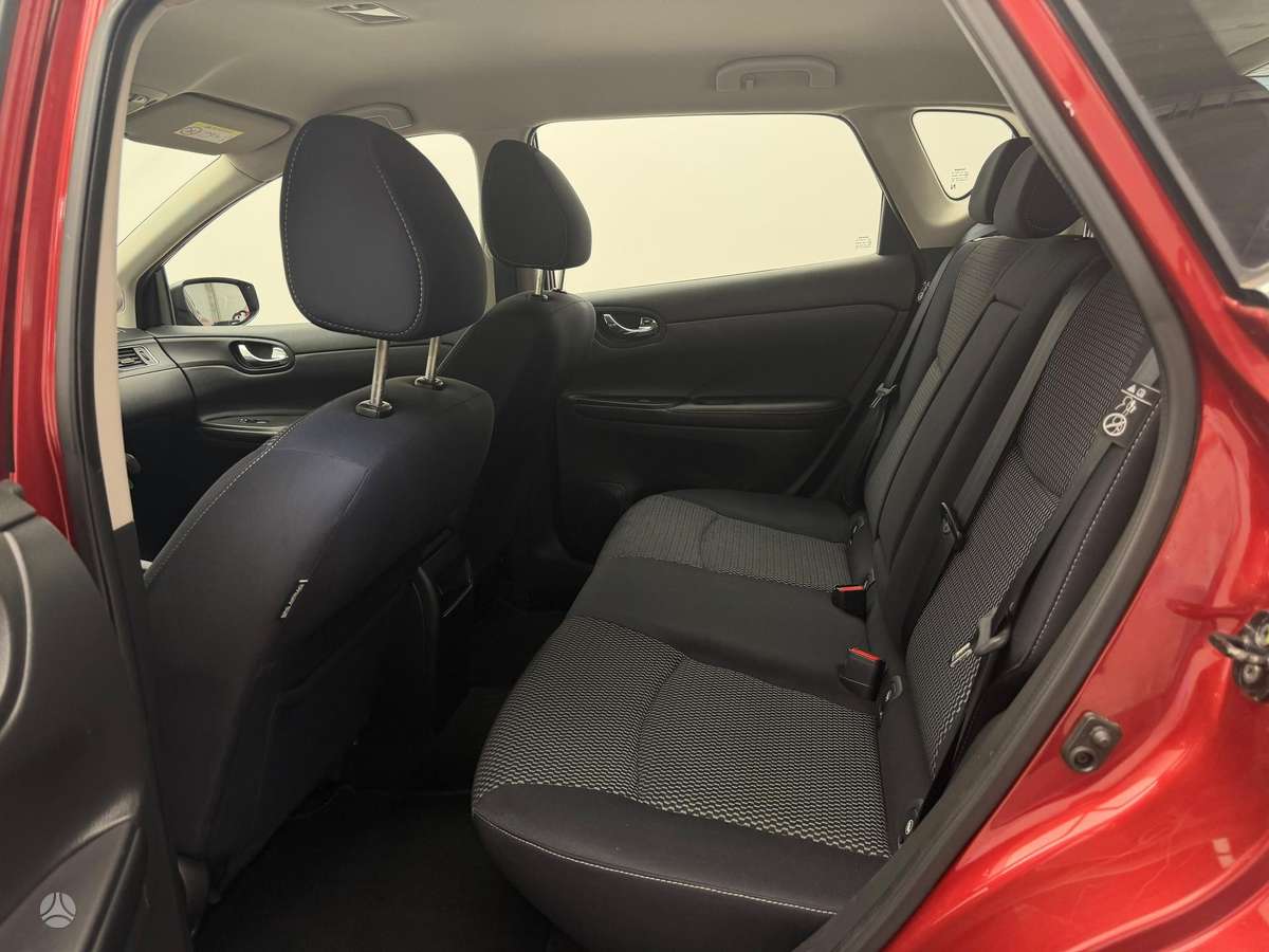 Nissan Pulsar, 1.2 l., hatchback