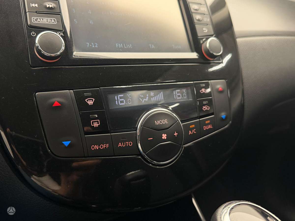 Nissan Pulsar, 1.2 l., hatchback