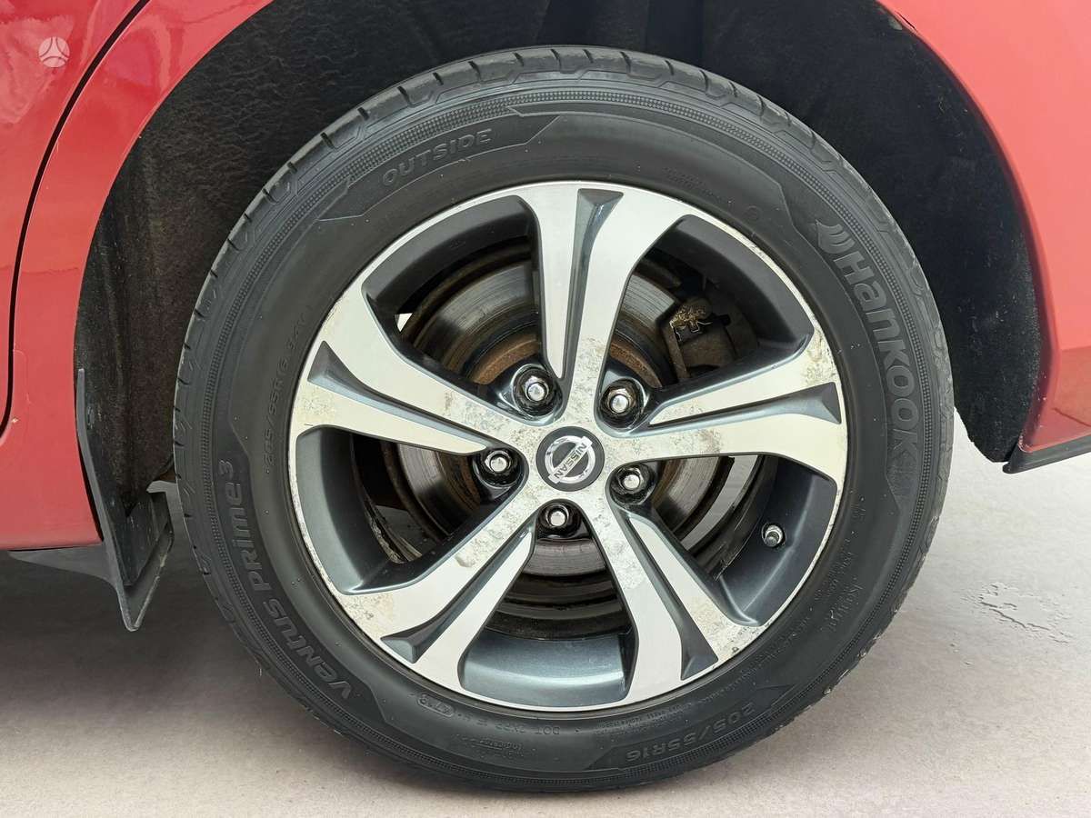 Nissan Pulsar, 1.2 l., hatchback