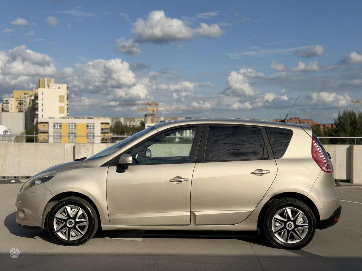 Renault Scenic - 4