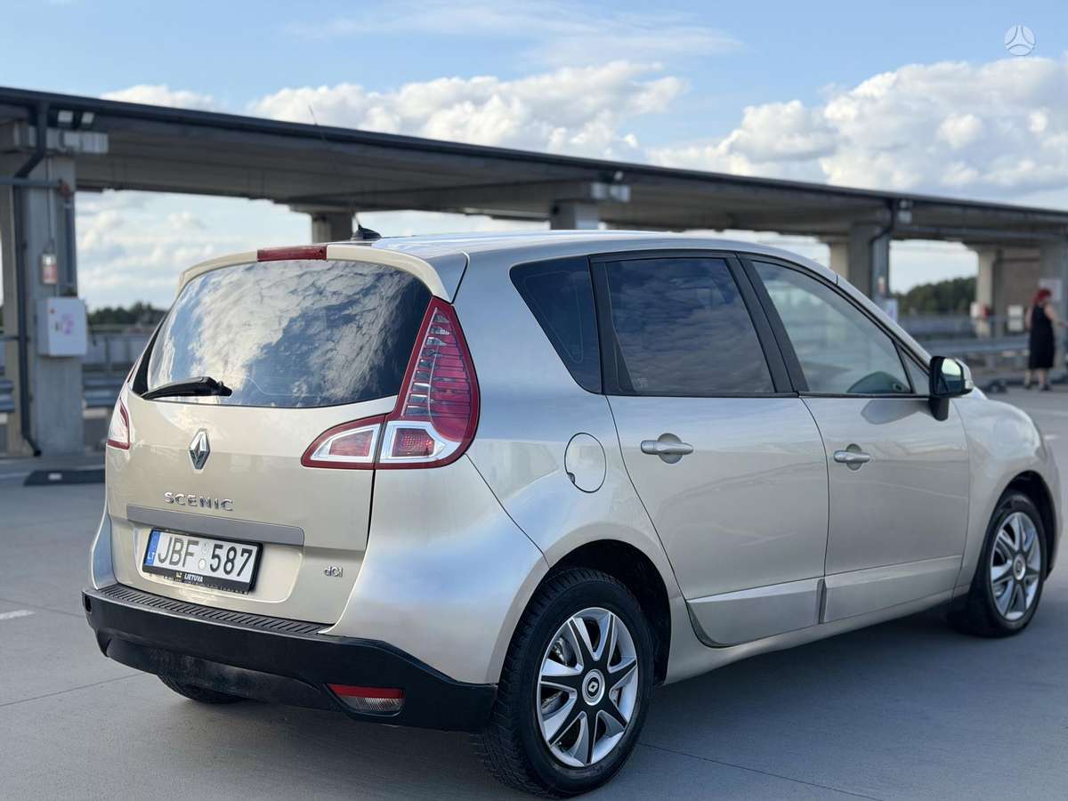 Renault Scenic - 7