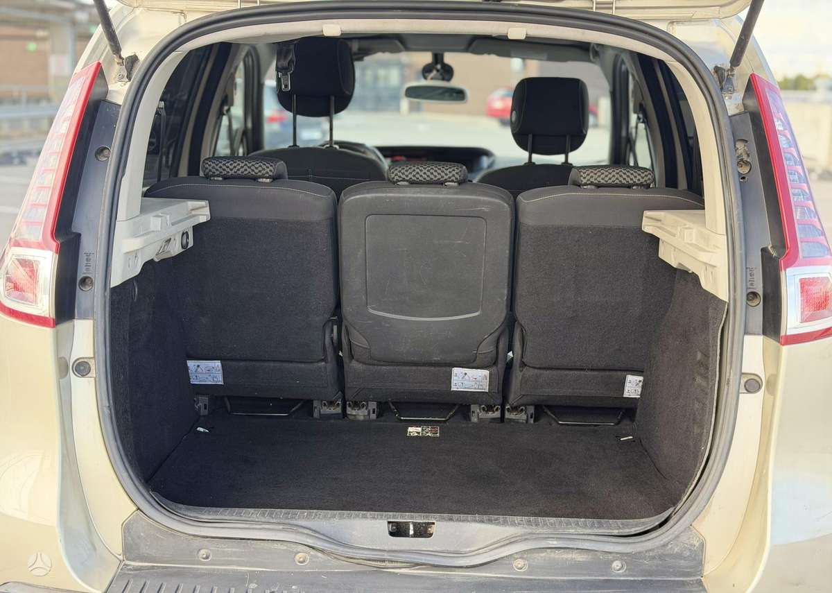Renault Scenic - 12