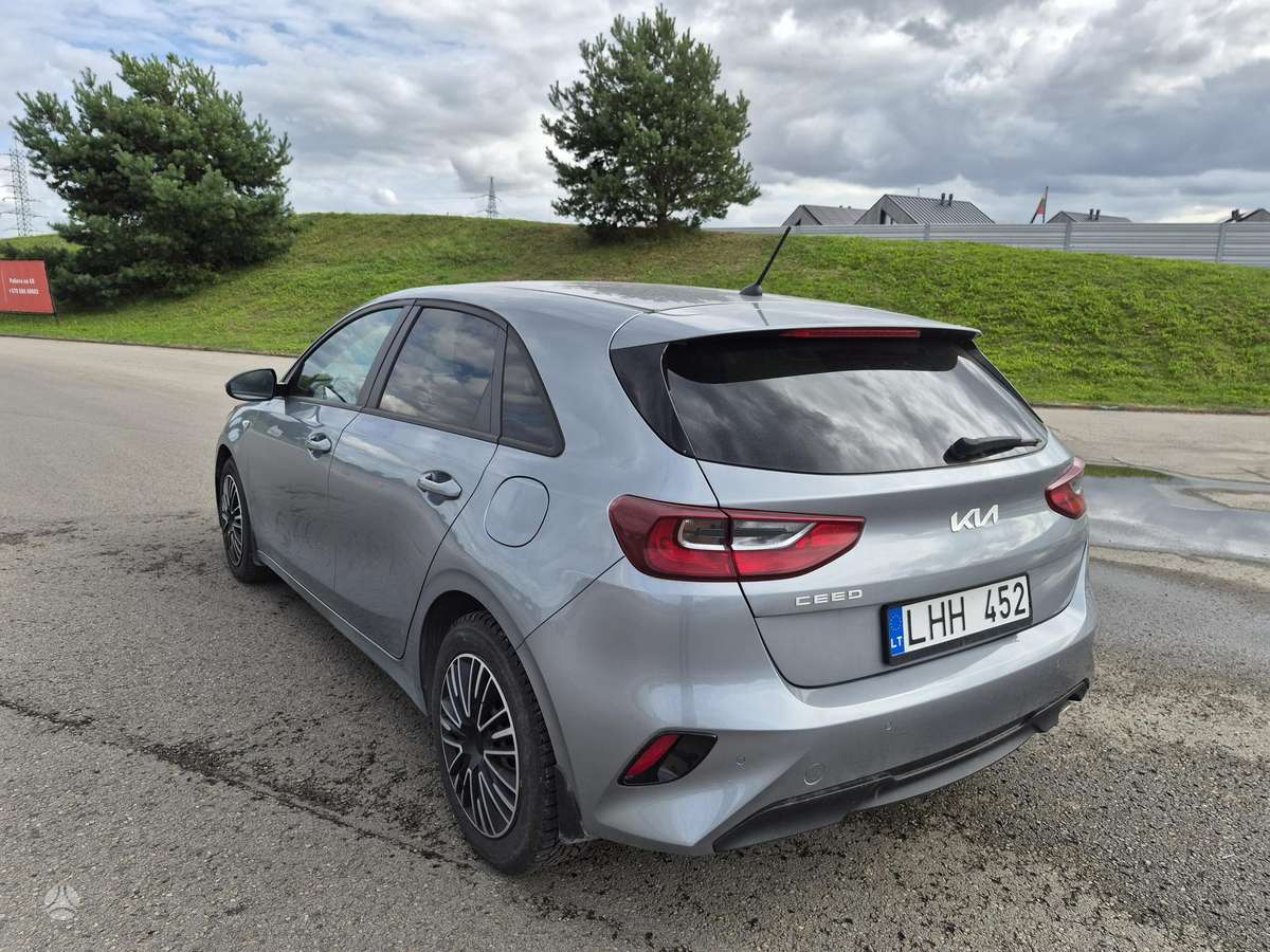 Kia Ceed, 1.6 l., hatchback