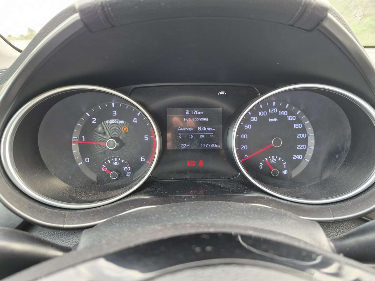 Kia Ceed, 1.6 l., Хэтчбек
