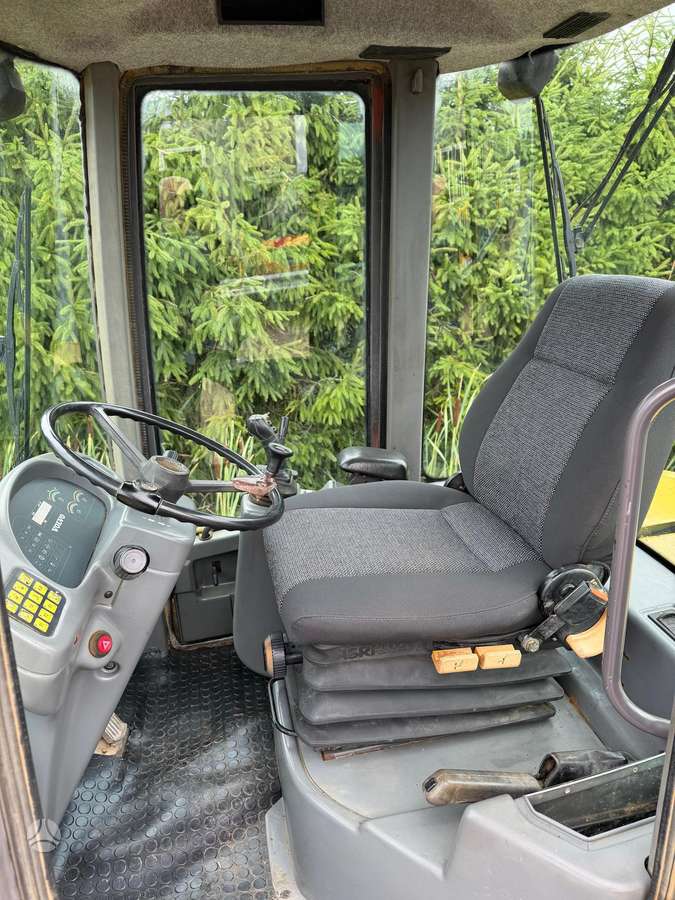 Volvo L30Z, фронтальные погрузчики
