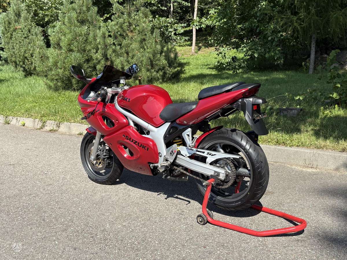 Suzuki SV 650cc, supermoto