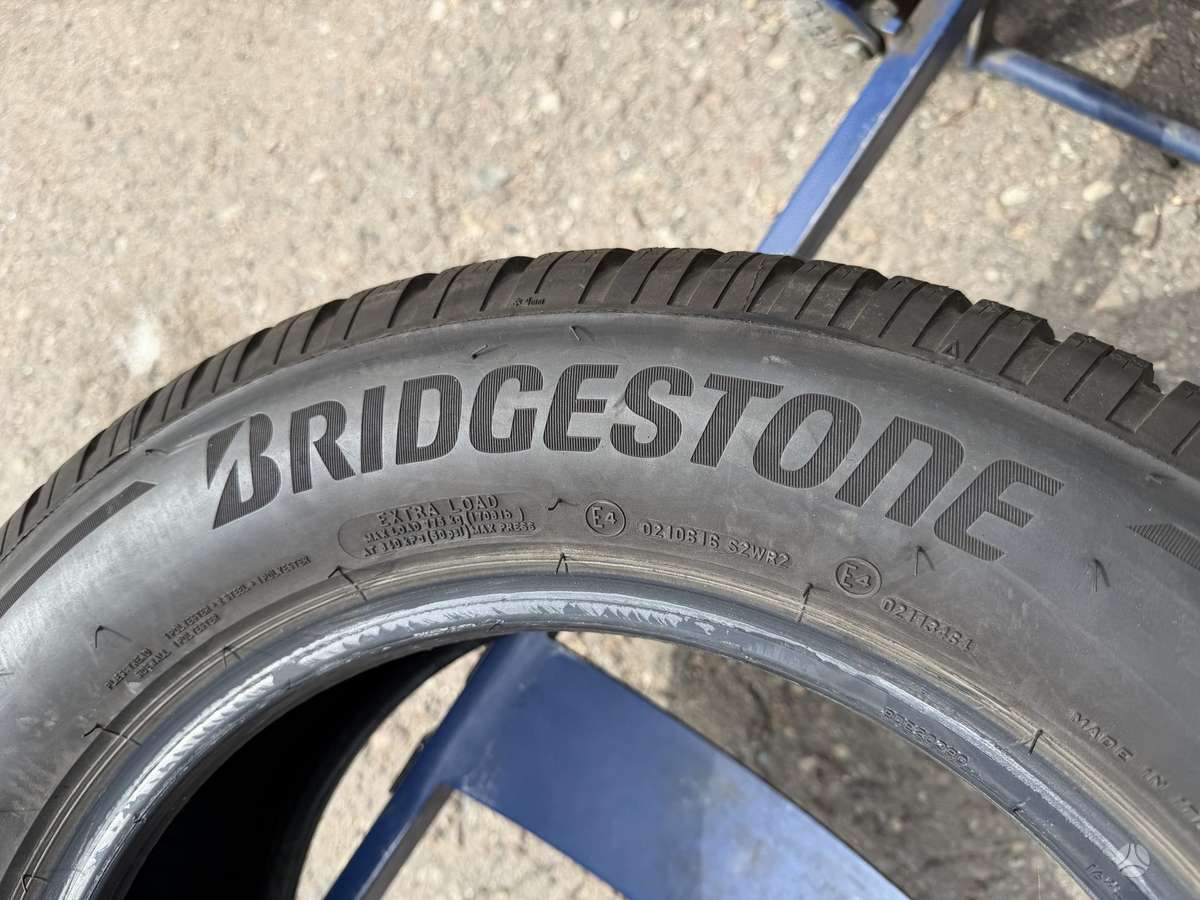 Bridgestone Blizzak LM-005, winter 215/60 R16