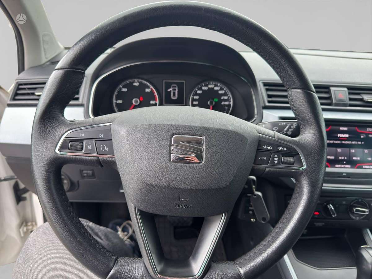 SEAT Arona - 9