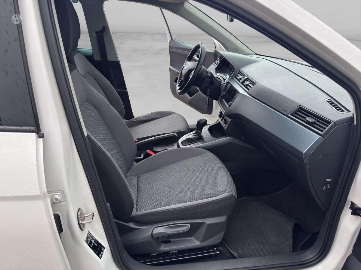 SEAT Arona - 11