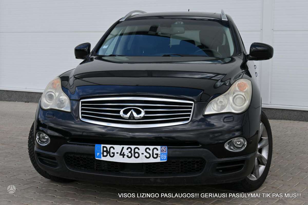 Infiniti EX30 2011 — rear view