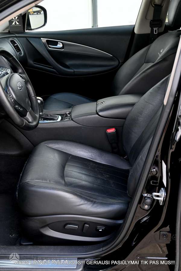 Infiniti EX30 2011 — photo 16