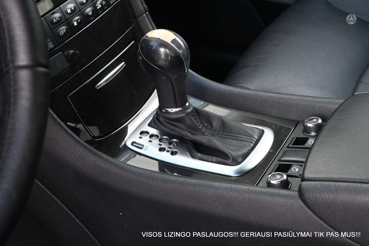 Infiniti EX30 2011 — photo 19