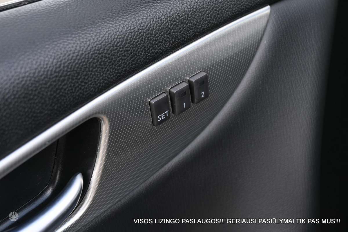 Infiniti EX30 2011 — photo 22