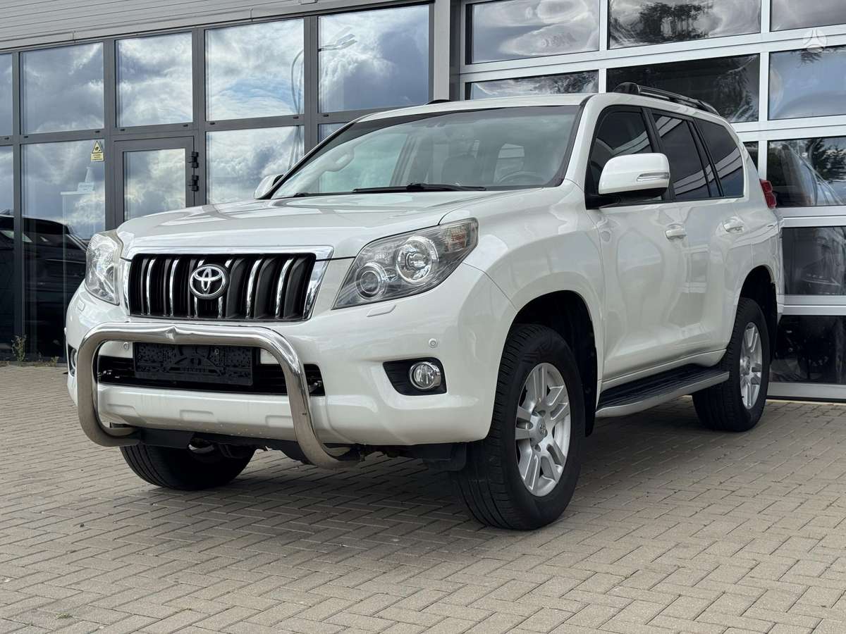 Toyota Land Cruiser - 2