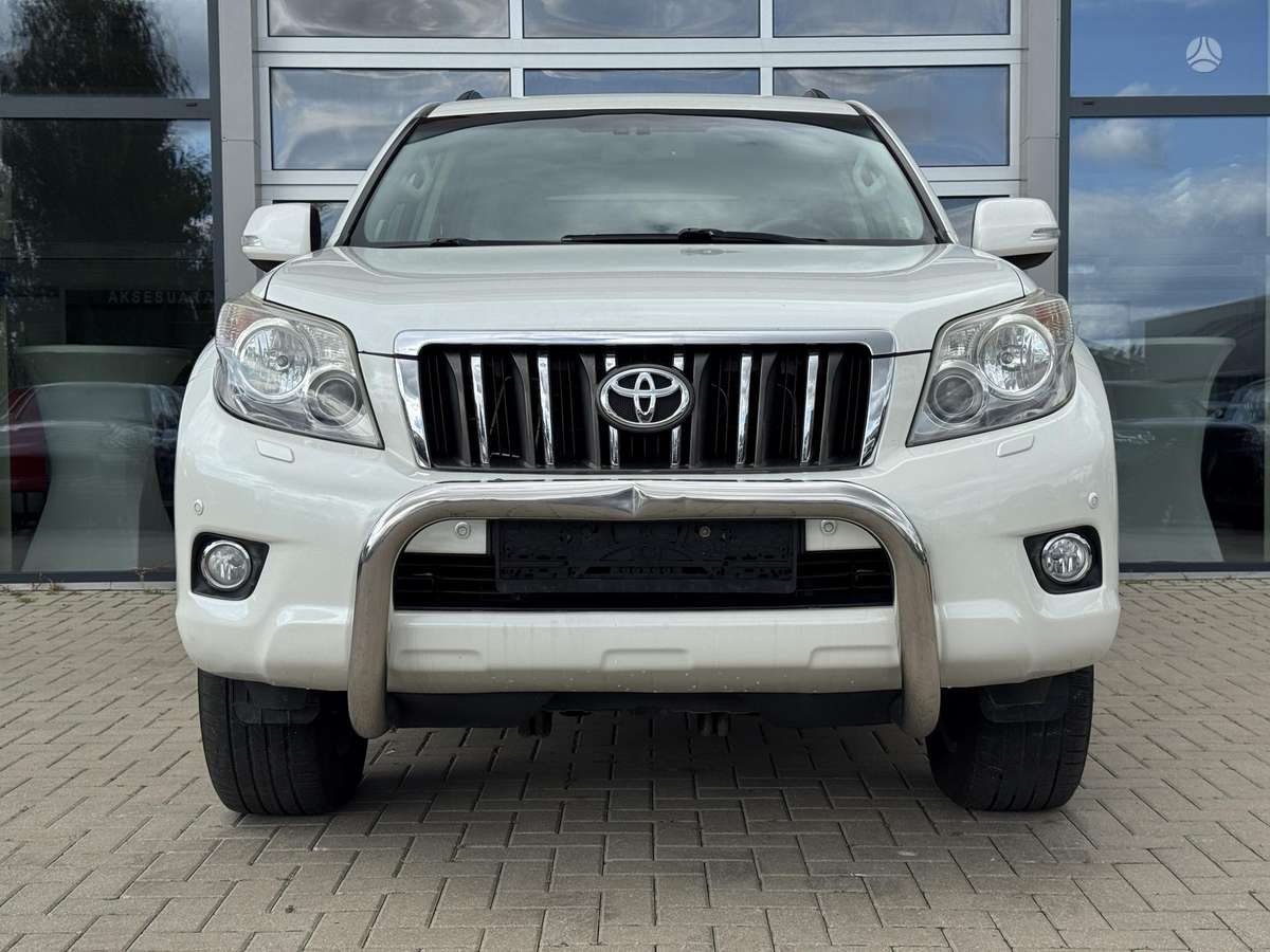Toyota Land Cruiser - 3